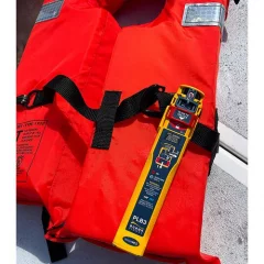 Ocean Signal rescueME PLB3 henkilökohtainen hätälähetin +AIS