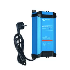 Victron Energy Blue Smart IP22 20A akkulaturi, 3 lähtöä