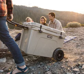 YETI Tundra Haul 52 kylmälaukku pyörillä, valkoinen